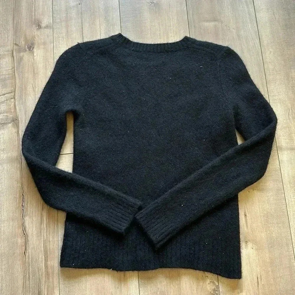 $345 Jill Roberts Classic Crewneck 100% Cashmere Black Sweater Sz XS - Picture 5 of 5